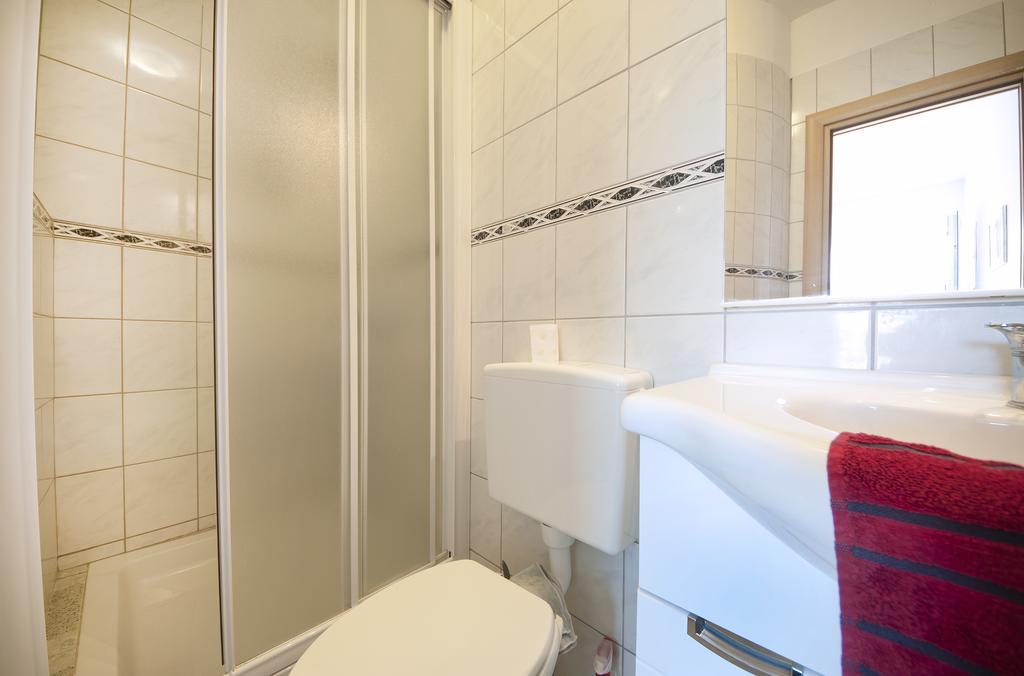 Guest House Loranum Sevid Rom bilde